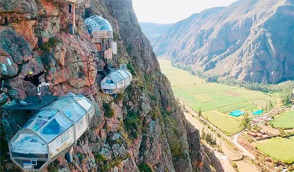 Transparent cliff lodging