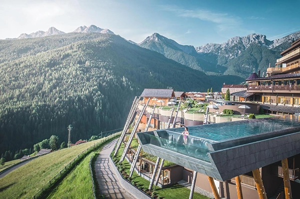 Hotel Hubertus Sky Pool